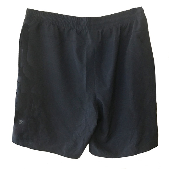 Champion Men's Shorts Size XL - Picture 2 of 4